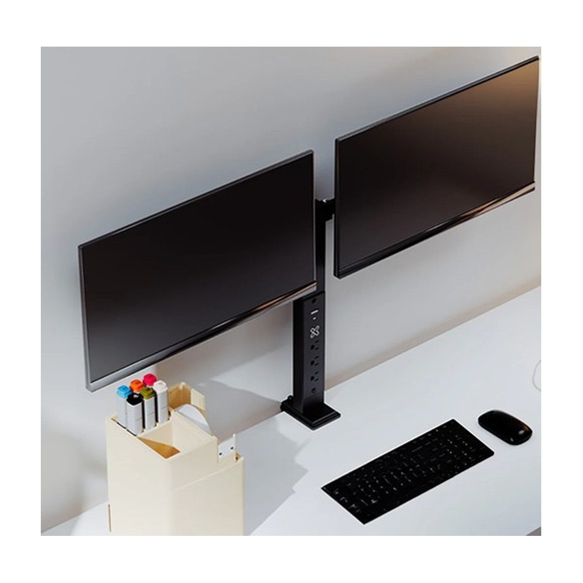 Klip Xtreme Base para Monitor Dual – 13» a 32» – USB Power Strip