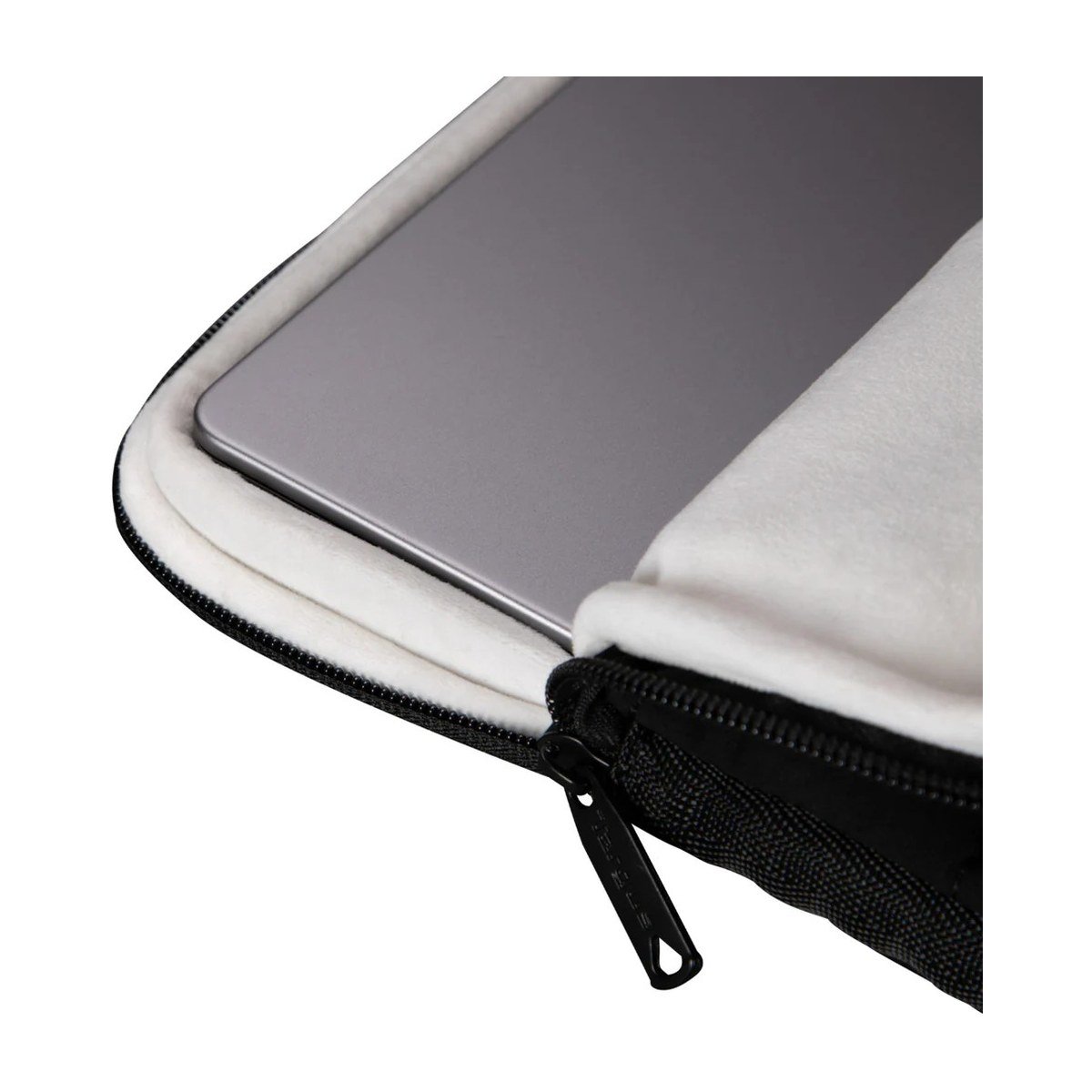 FUNDA TARGUS PUFFER – 15-16″ – NEGRO