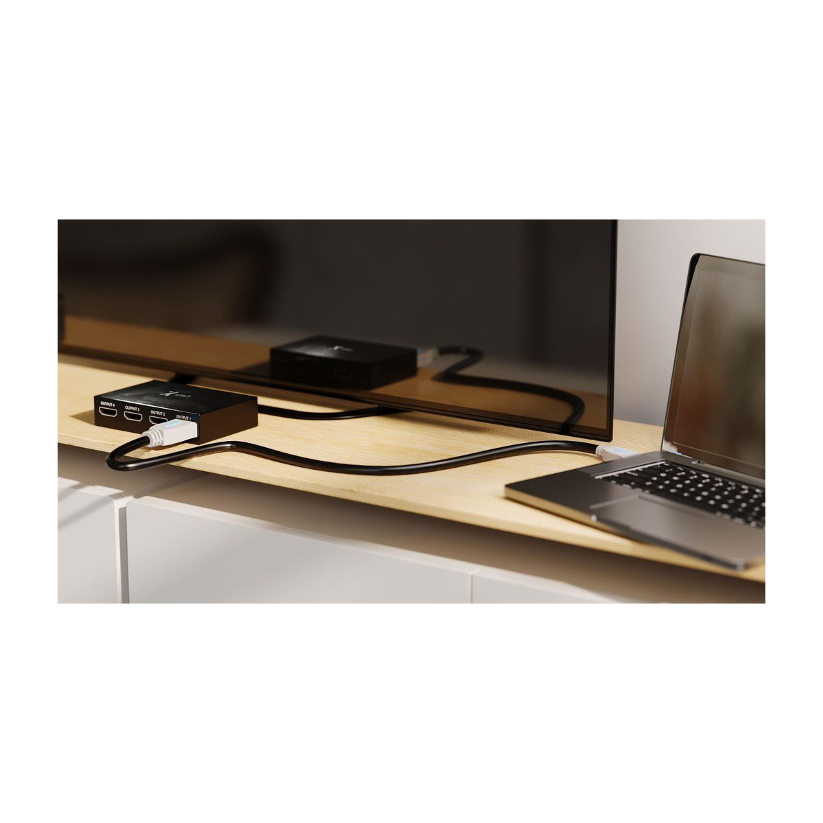 SPLITTER XTECH HDMI 4 PUERTOS 4K