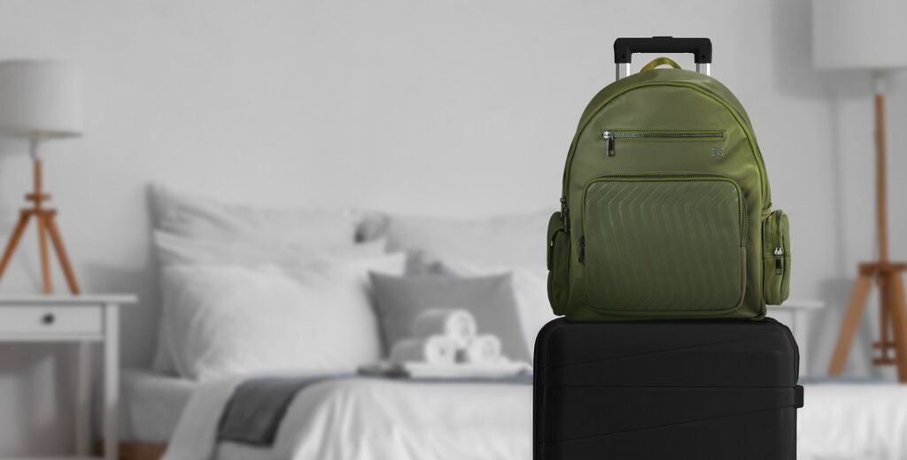 MOCHILA KLIP XTREME KNB-755 PARA LAPTOP 13" – REPELENTE AL AGUA – VERDE OSCURO